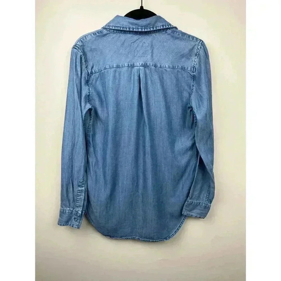 Rails Carter Button Up Denim Shirt - size XS - Picture 4 of 4